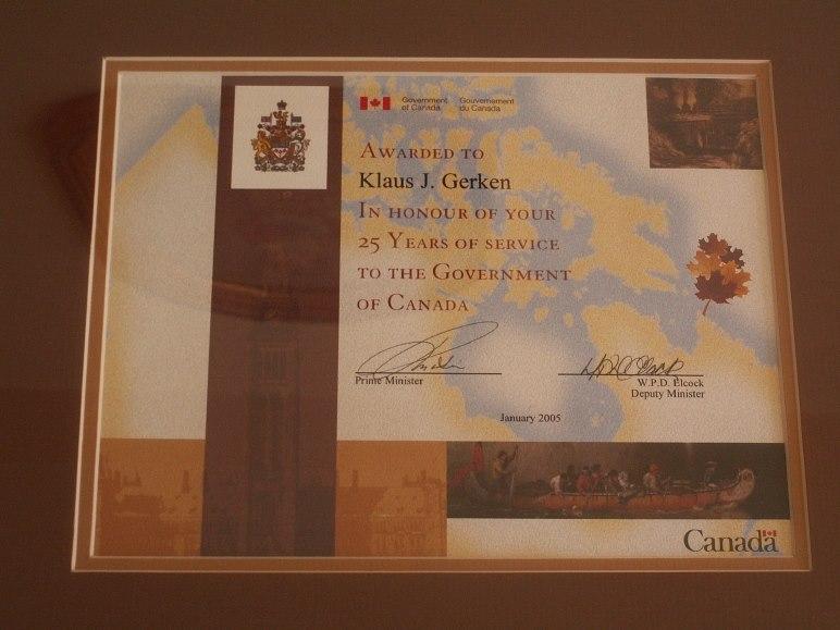 Photo of the Award to Klaus J. Gerken by the Government of Canada